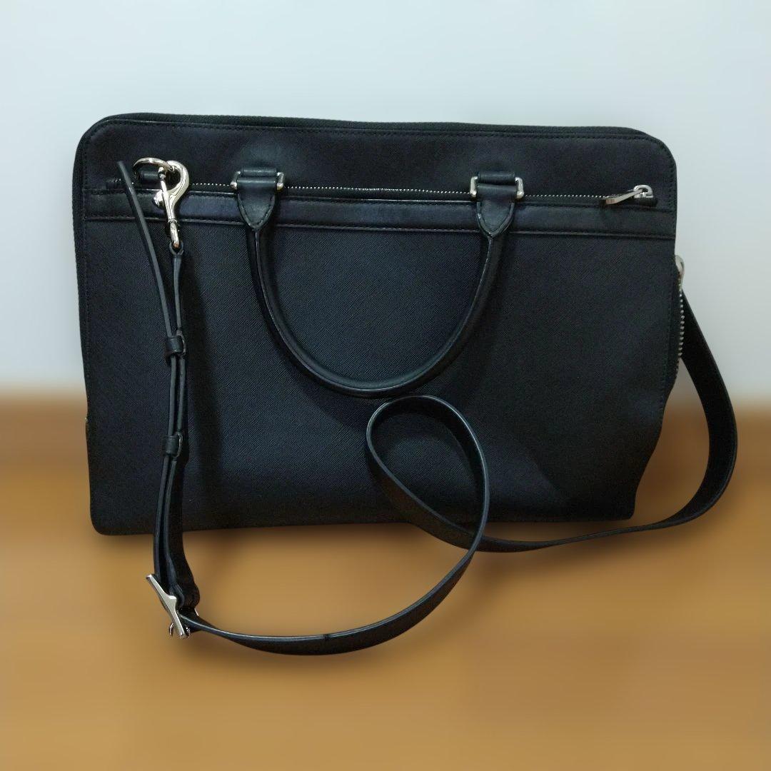 【美品】COACH コーチ ビジネスバッグ黒 レザー 刻印ロゴ A4収納可