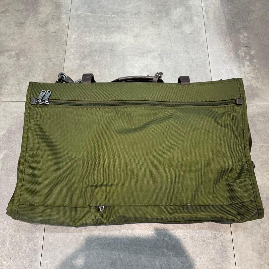TUMIガーメントバッグ オリーブグリーン TUMI ガーメントバッグ