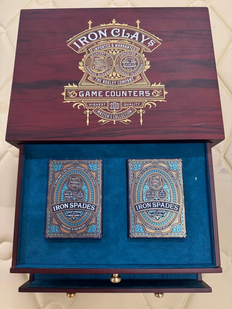 ア*リ様 IRON CLAYS チップ トランプ ボードゲーム