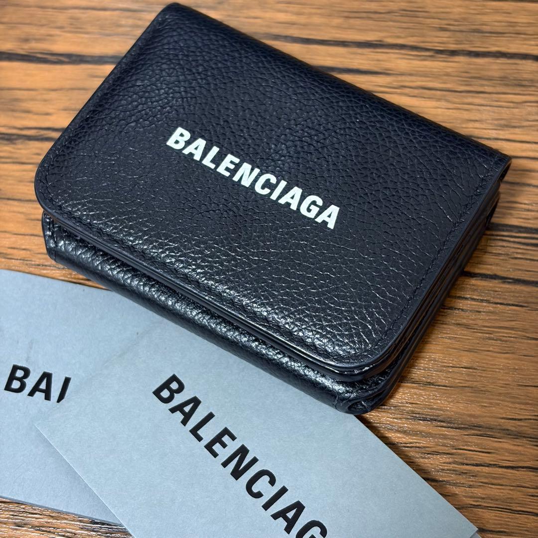 バレンシアガ エブリデイ 三つ折りコンパクト財布 ブラック - メルカリ