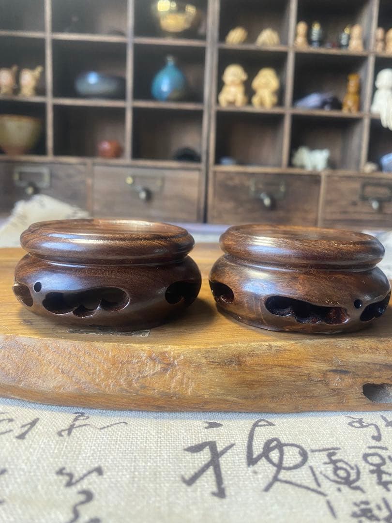 黒檀木 丸形 木製 平台 彫刻入り 敷台 飾台 盆栽台 花台 華台 香炉台