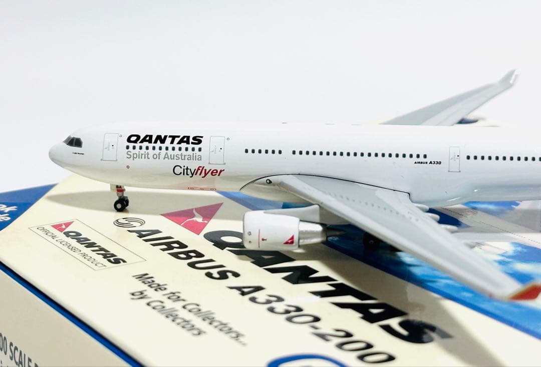 Gemini 1/400 A330-200 カンタス航空 限定版 - メルカリ