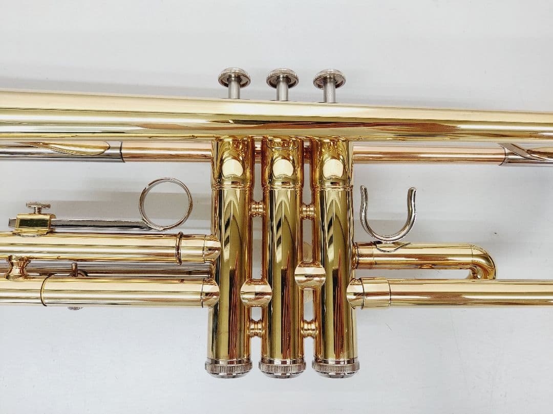 美品】 YAMAHA トランペット YTR2320E マウスピース ケース付き