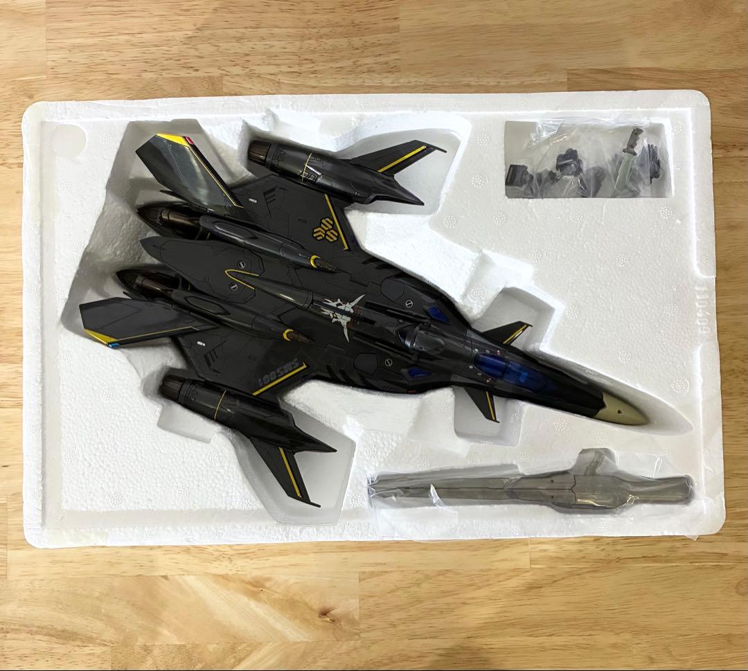 DX超合金 YF-29 デュランダルバルキリー オズマ機 マクロスF