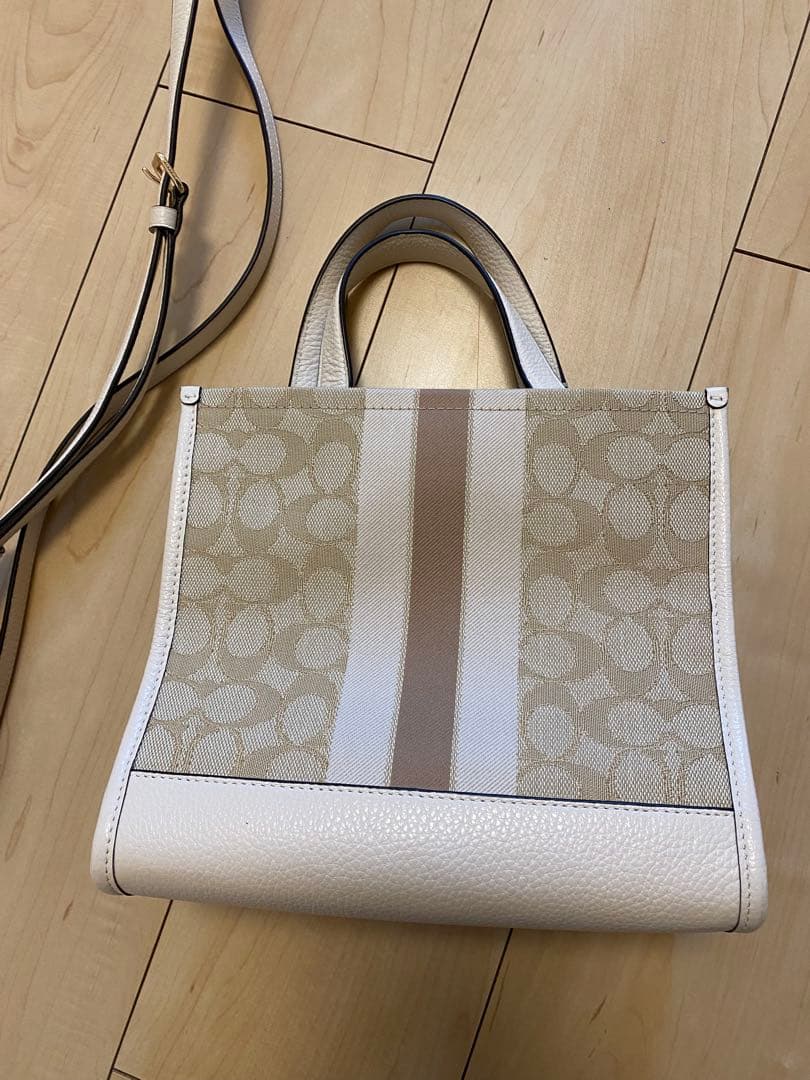 コーチ　COACH ショルダーバッグ ホワイト　ベージュ