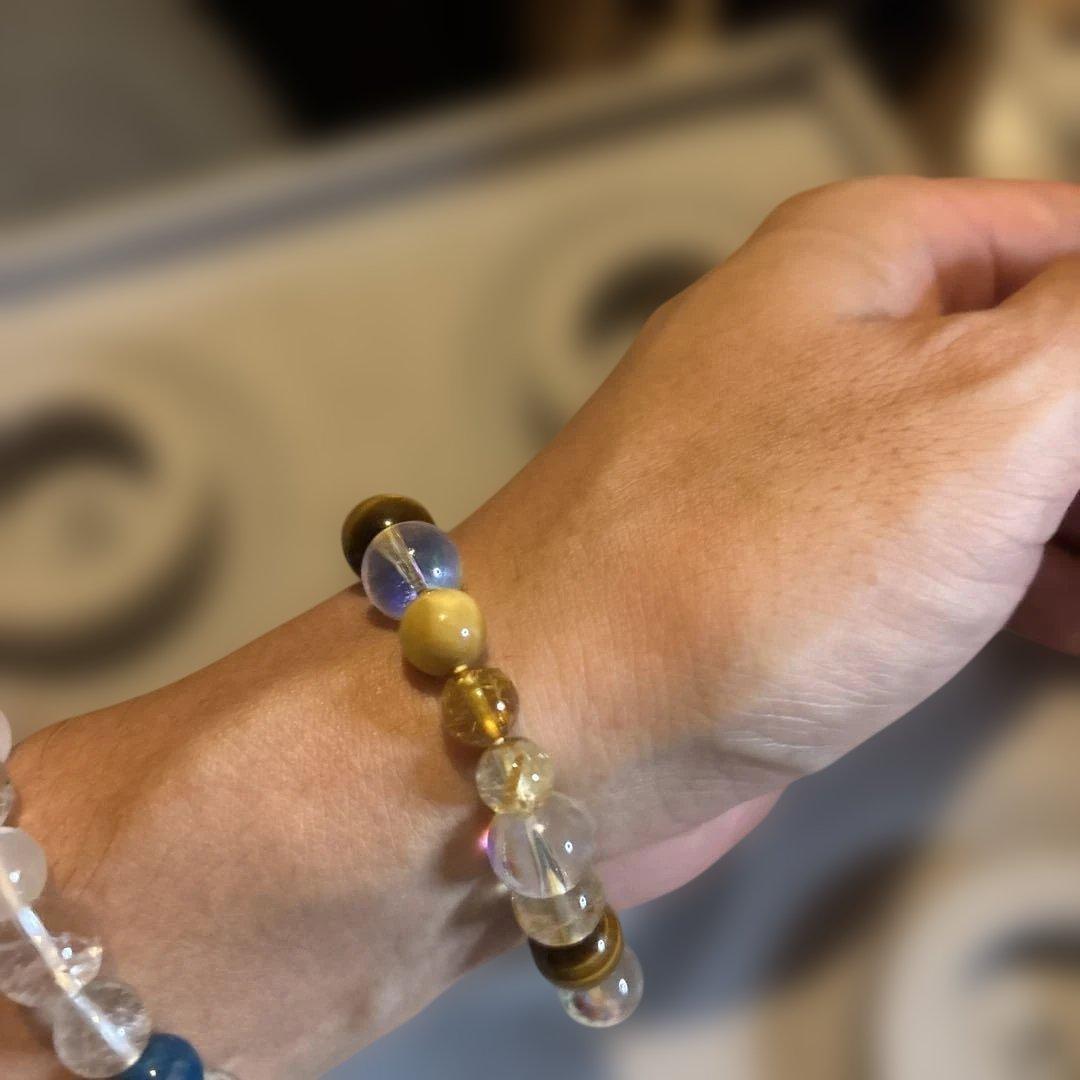 タイガーアイやルチルとアクアオーラ水晶をブレンド！金運と浄化！