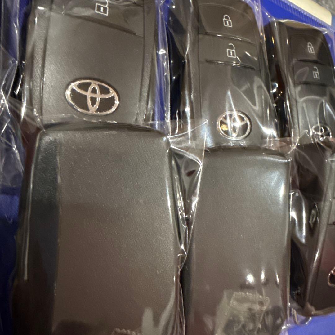 未使用　保管品　ヤリス　トヨタ　純正　キーレス　本体　２ボタン　10本