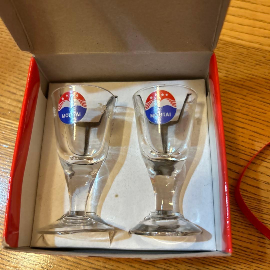 貴州茅台酒 2010年 グラス付き