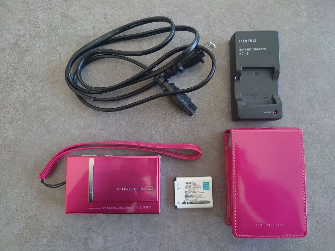 純正本皮ケース付】スライド式 デジカメ FinePix Z100fd ピンク