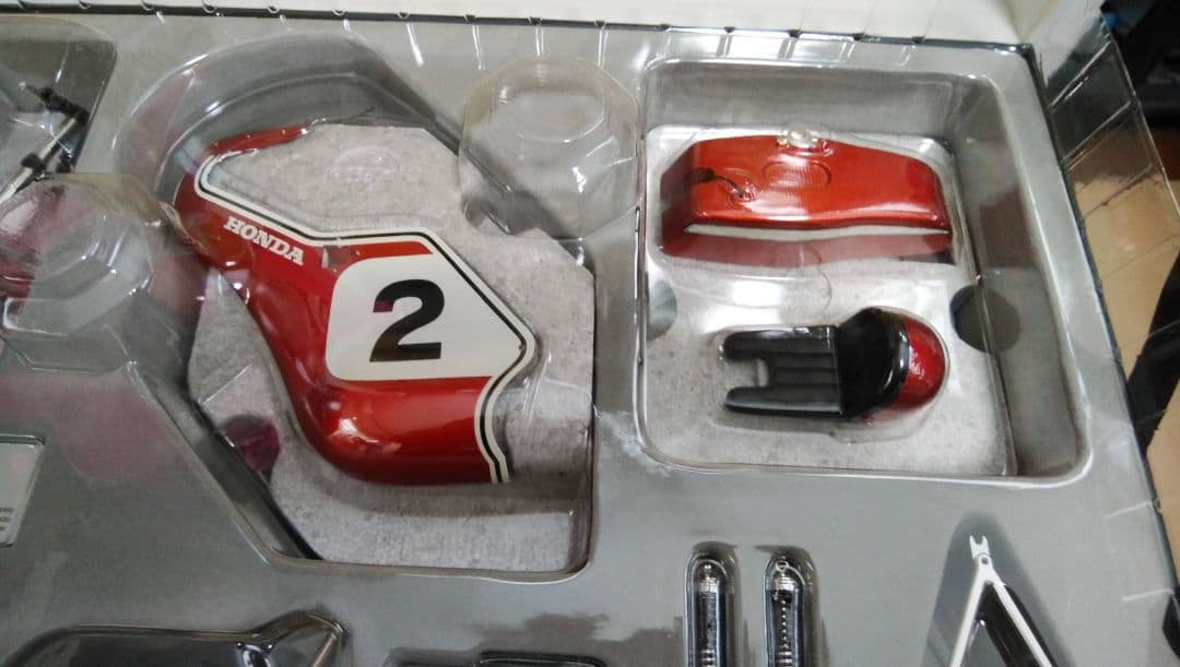 タミヤ1/6 CB750 RACING 新品