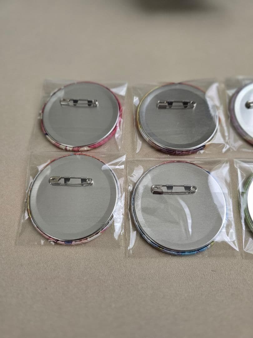 帝乃三姉妹は案外チョロい　缶バッジ