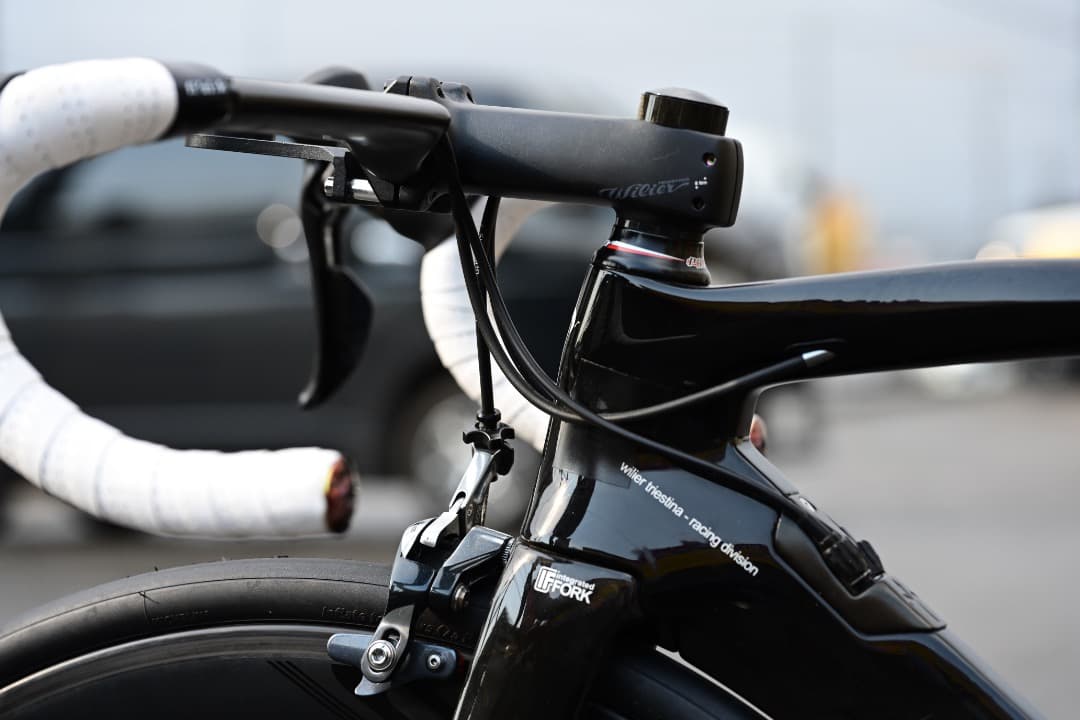 ☆ｙ☆ウィリエールCento 1 air ステルスブラック