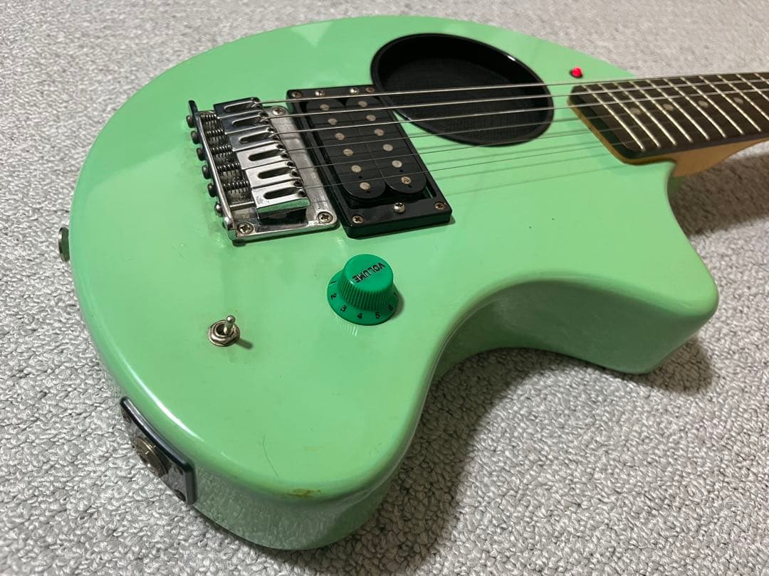 音出ます！ZO-3ミニエレキギター グリーン緑フェルナンデス