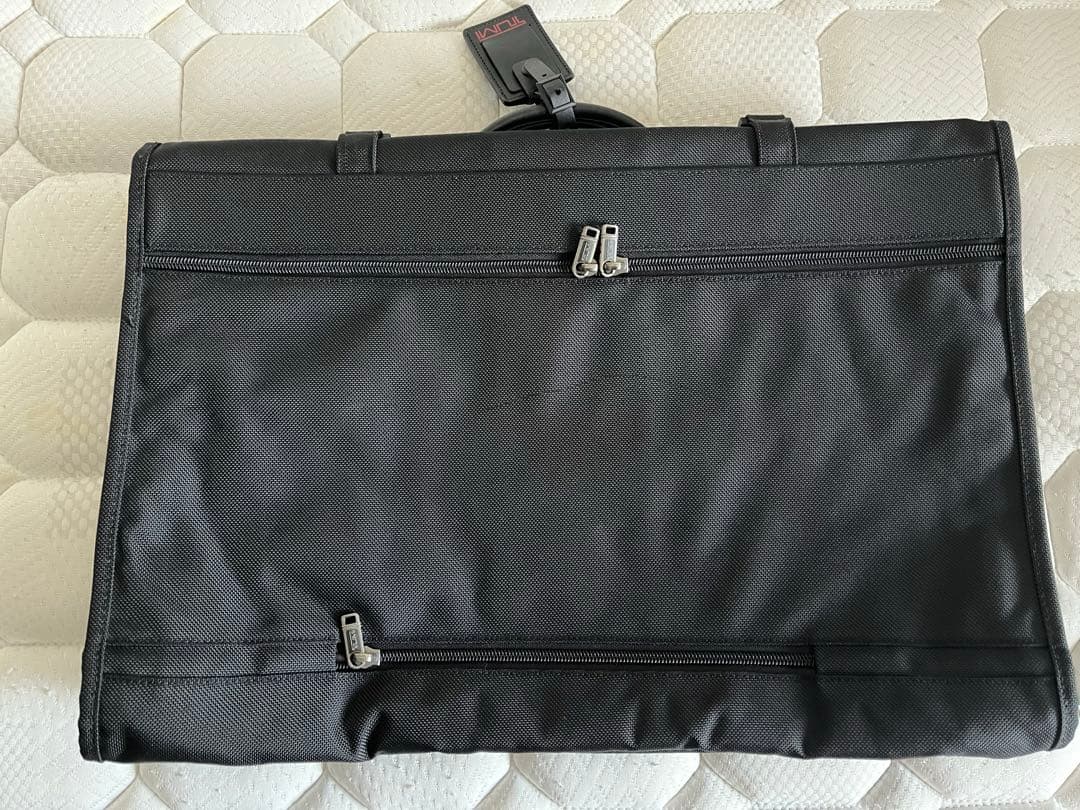 TUMI ガーメントバッグ22133D4 希少な純正品ハンガーとTSAロック付