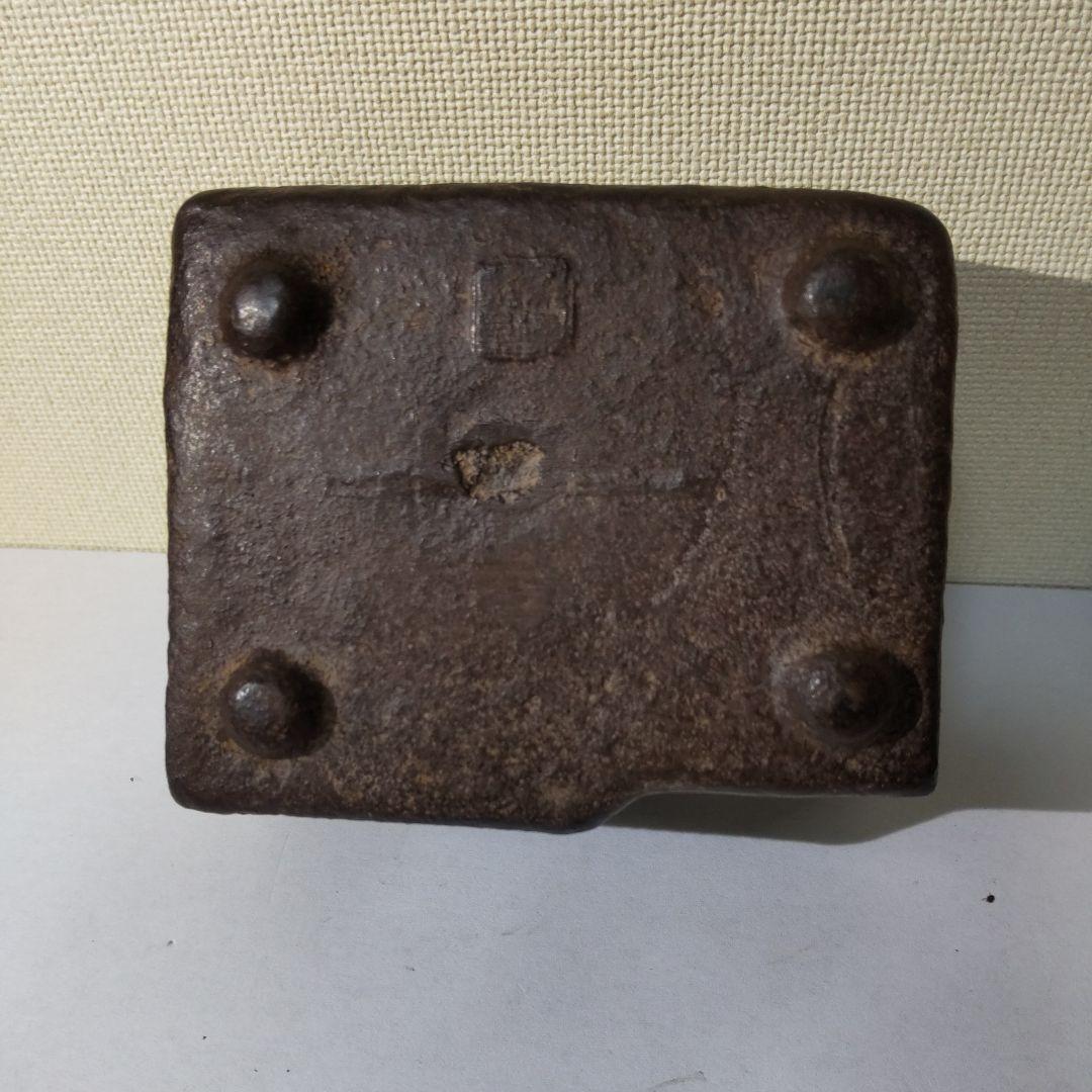 台座付き】鉄製 葛屋 香炉 象嵌 在印