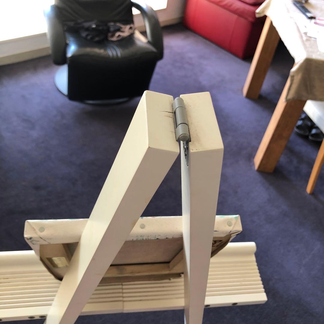 イーゼル　白　高さ135cm 横　cm