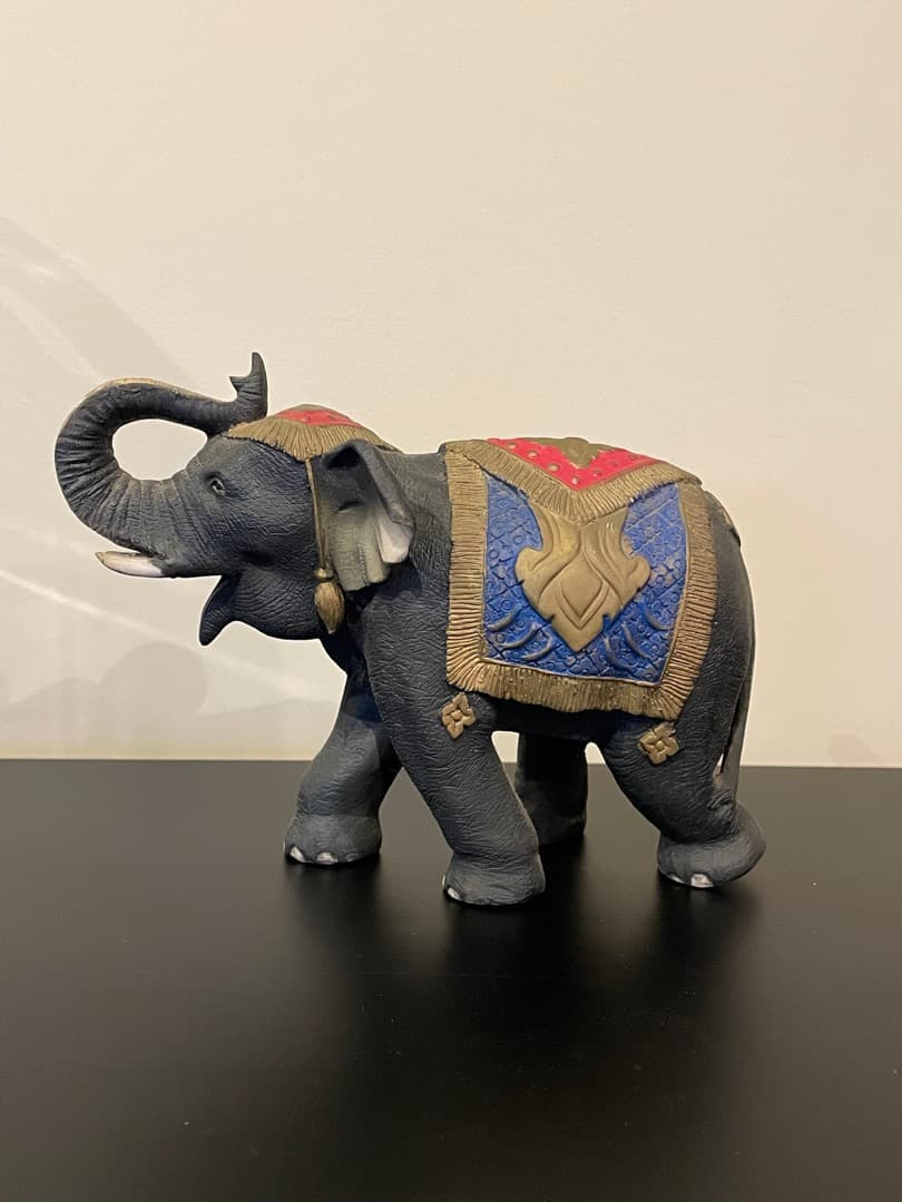 象の置物（陶器）-オンラインストア取寄