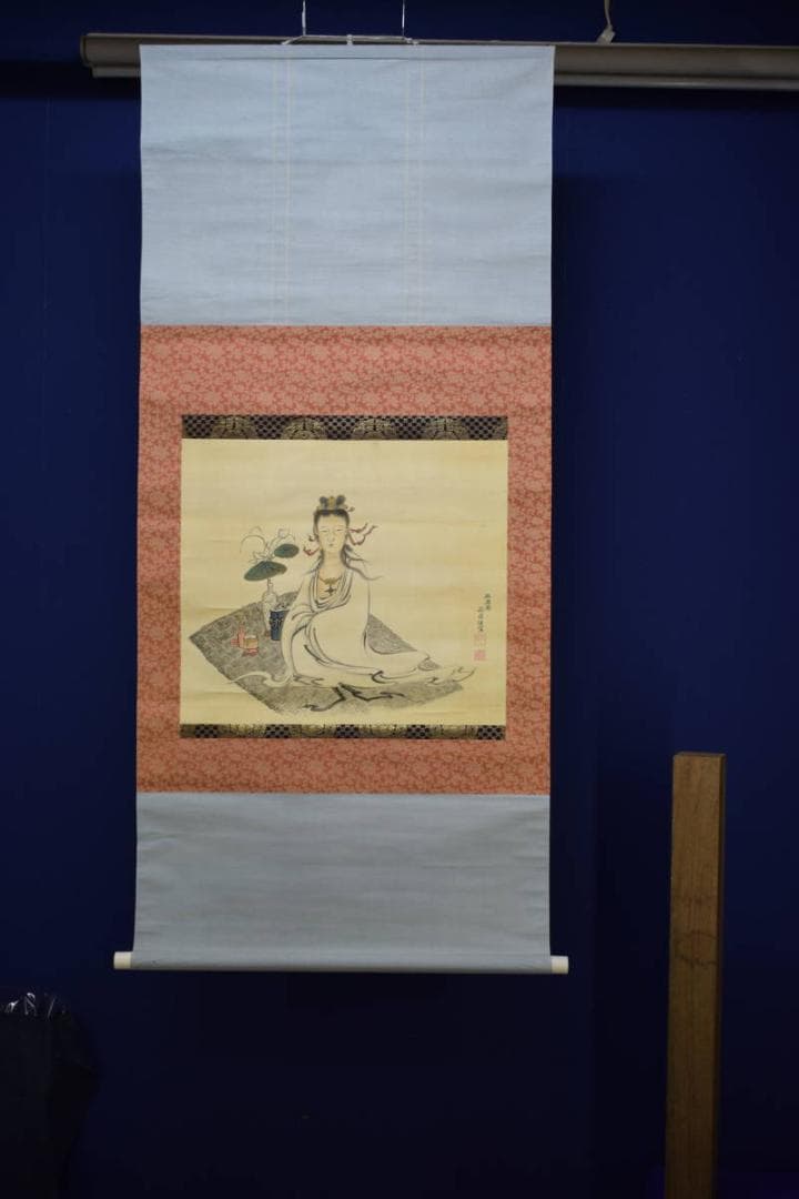 真作/麒鳳庵/梅戸在貞/梅戸春英/観音図/布袋屋掛軸