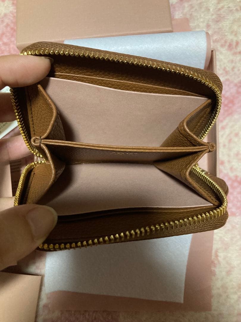 MIUMIU レザー　ケース　新品未使用
