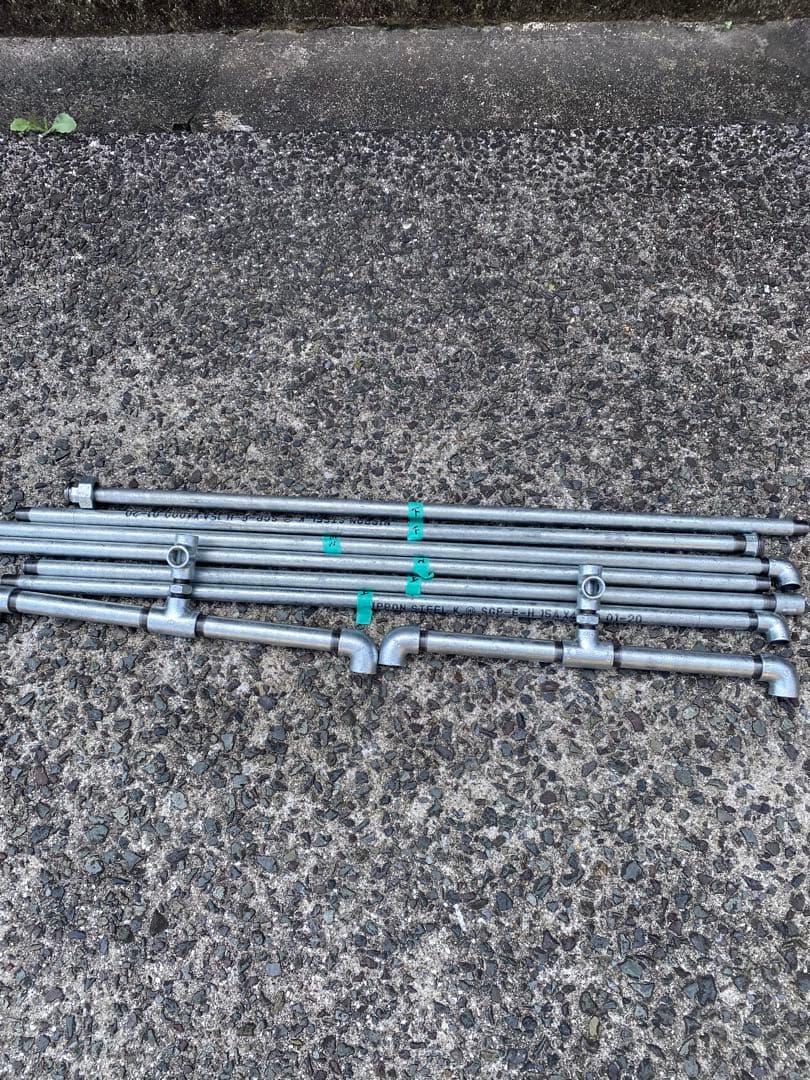 ガス管ハンガーラック　☄️