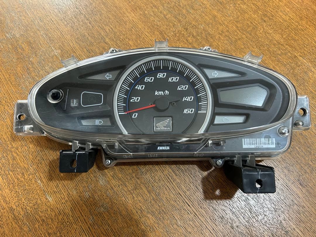 ホンダ PCX125 JF28（後期） スピードメーター ジャンク品 純正部品