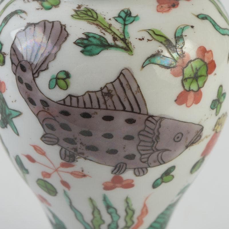 中国 大明嘉靖年製 赤絵 魚藻文 蓋壷 Z 8620 - メルカリ