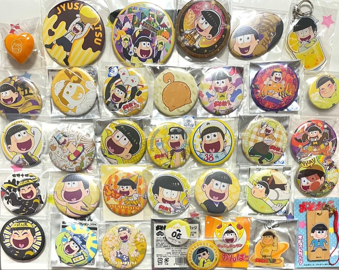即購入可 おそ松さん おそ松缶バッジ アクキー 十四松 まとめ売り31点