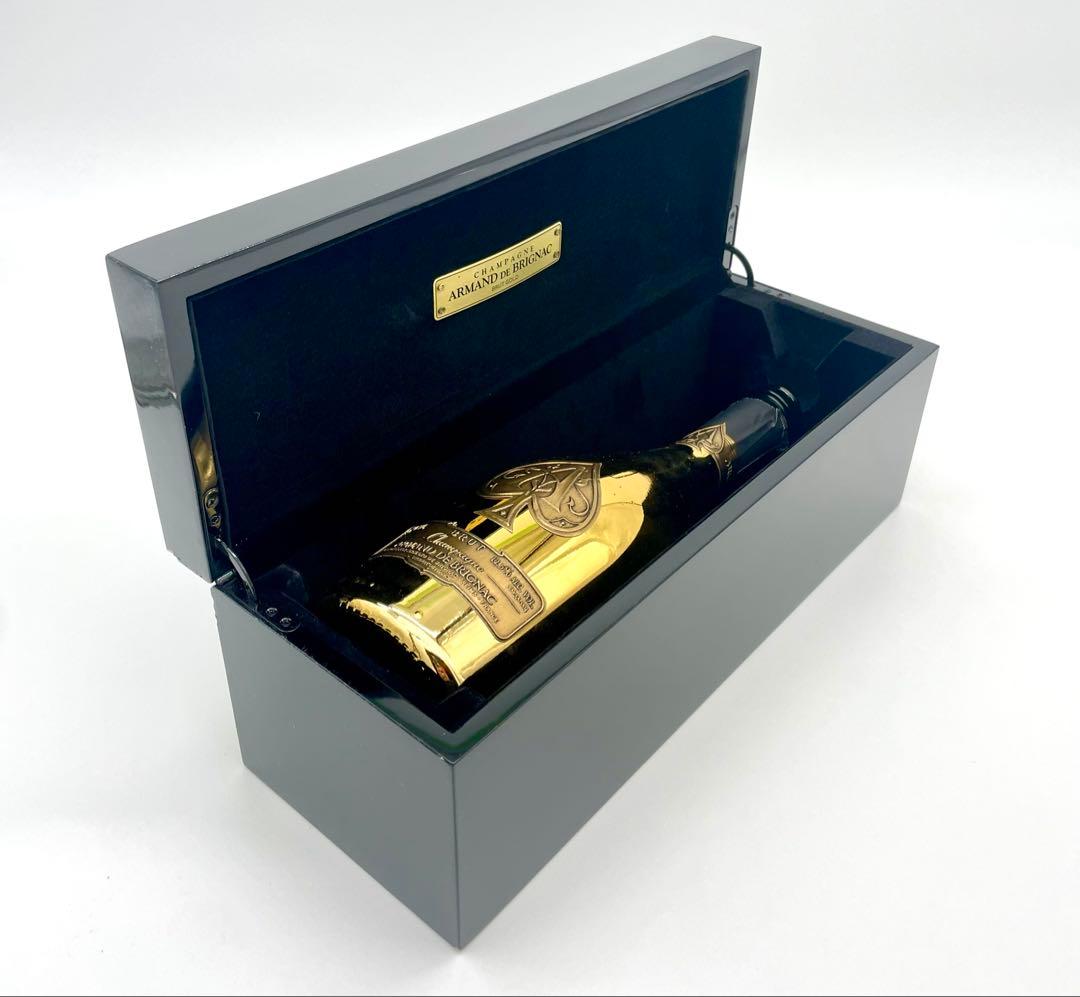 ARMAND DE BRIGNAC ゴールド 空瓶+ケースのセット - メルカリ