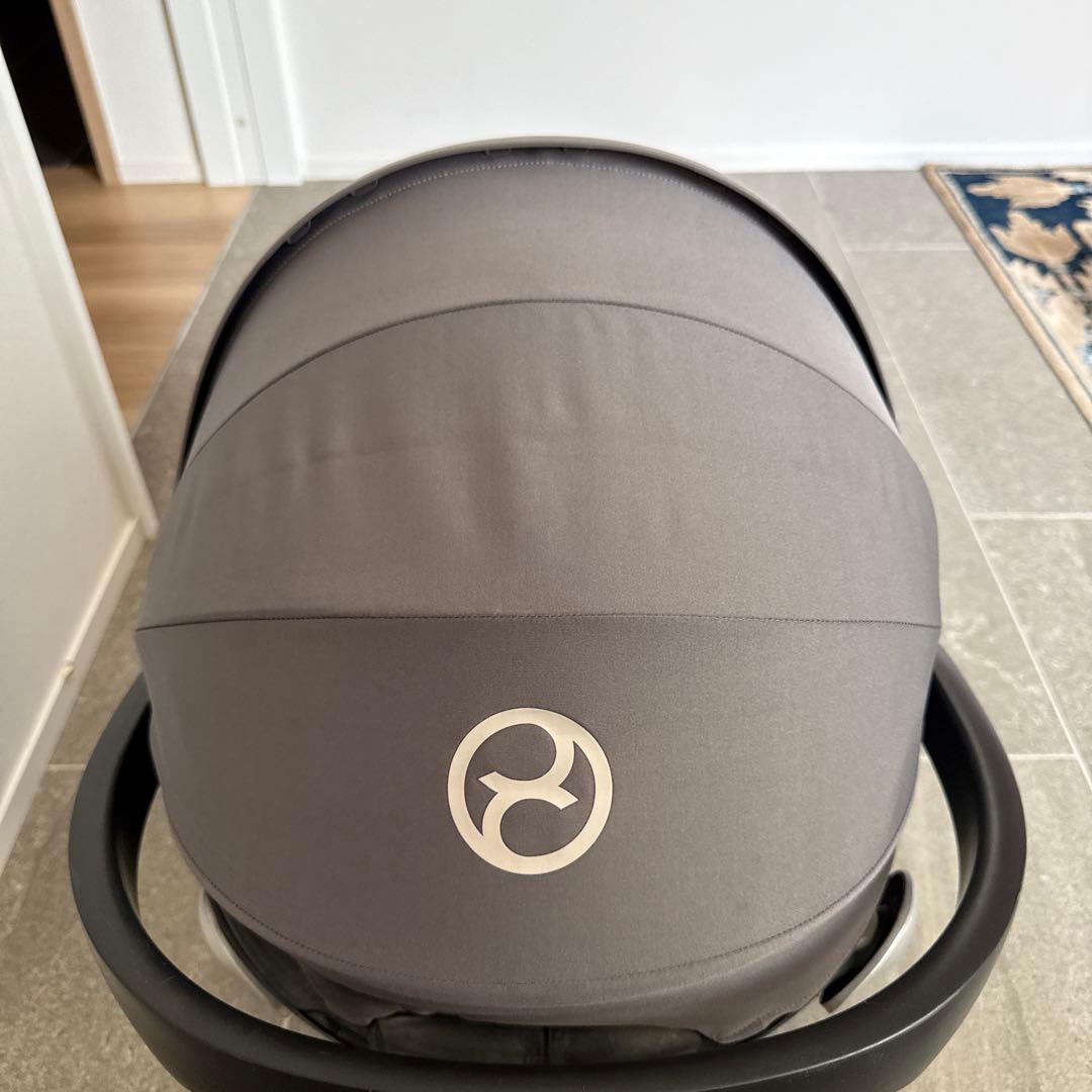 Cybex AtonQ エイトンQ チャイルドシート　ベビーシート