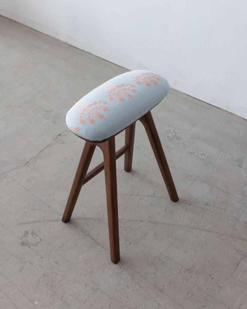 V　キッチンスツール　H630 BR ミナペルホネン