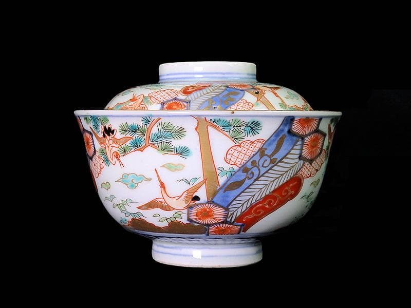 古伊万里　金襴手　雲鶴に松竹　孔雀羽に亀甲紋の図　蓋茶碗　E865AS-COf