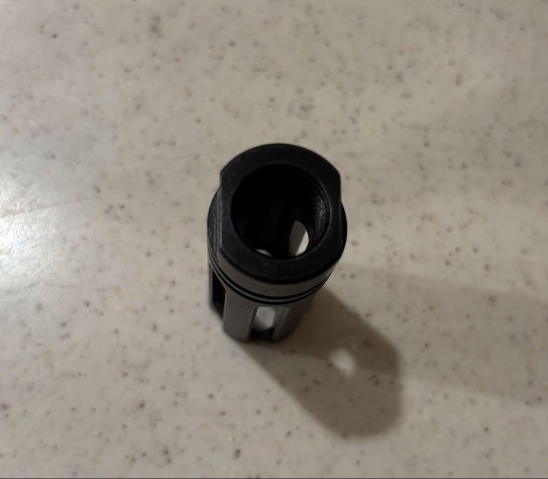 レア　ダニエルディフェンス　Daniel Defense フラッシュハイダー