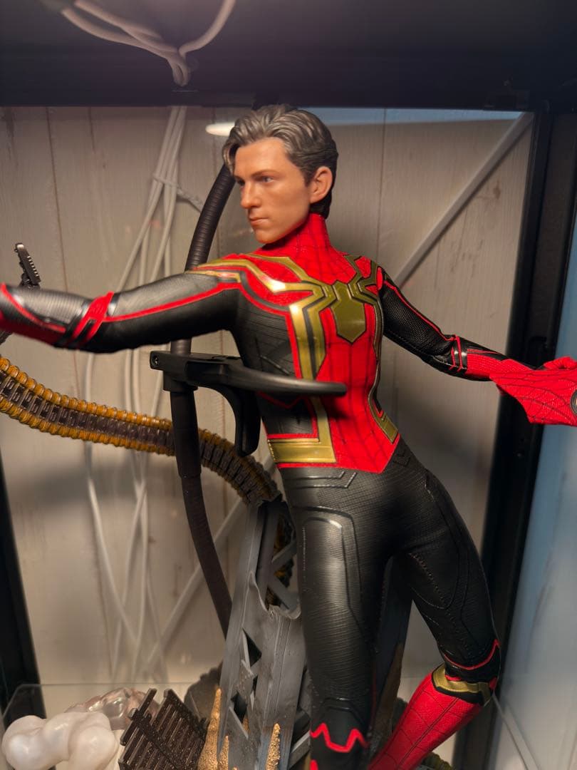 ピ*ル様 ホットトイズ スパイダーマン インテグレーテッドスーツ