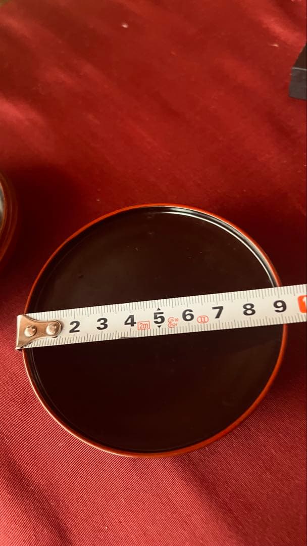 赤い鳥模様の朱肉入れ