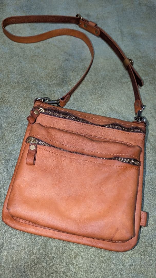 旅行かばん・小分けバッグ herz ck-126 表裏で革色を選べるシンプルなリバーシブルショルダーバッグ / 革鞄の