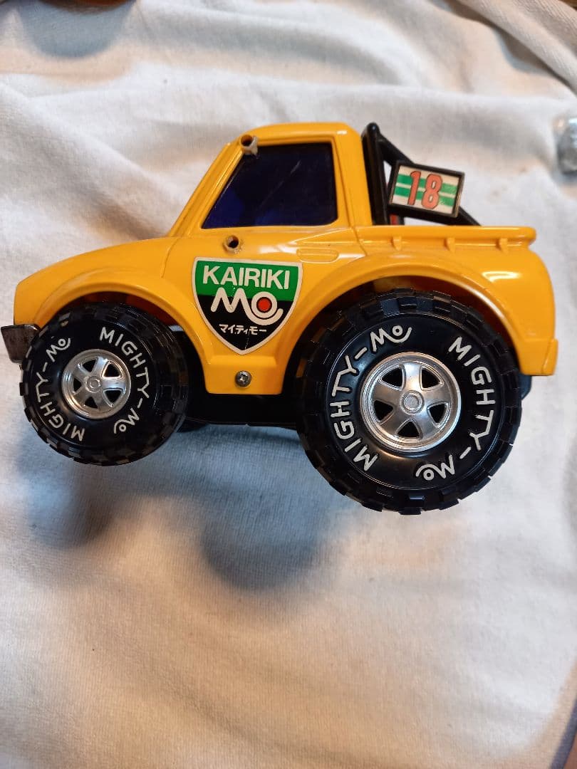 スーパーサファリ　車