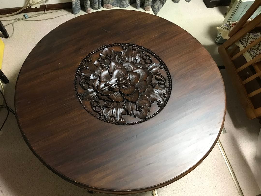 アジアン家具 形木製テーブル 彫刻花模様 再値下げしました
