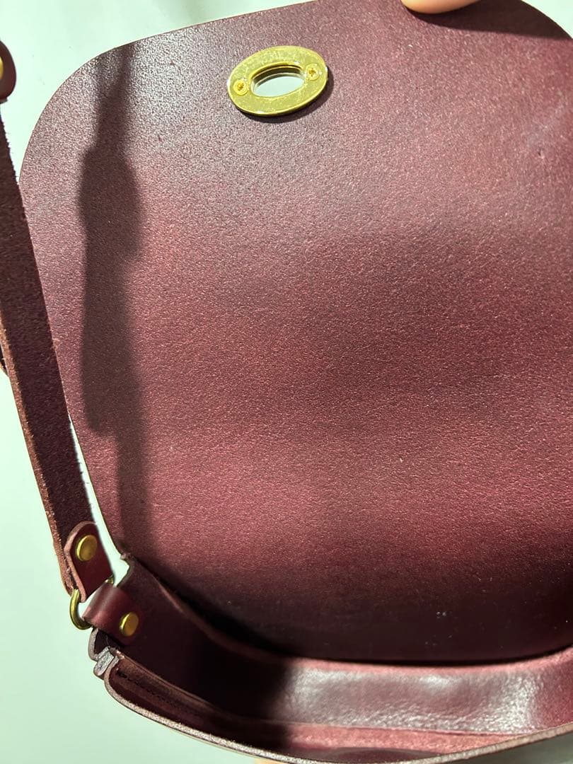 LONA ワイン レザーショルダーバッグs