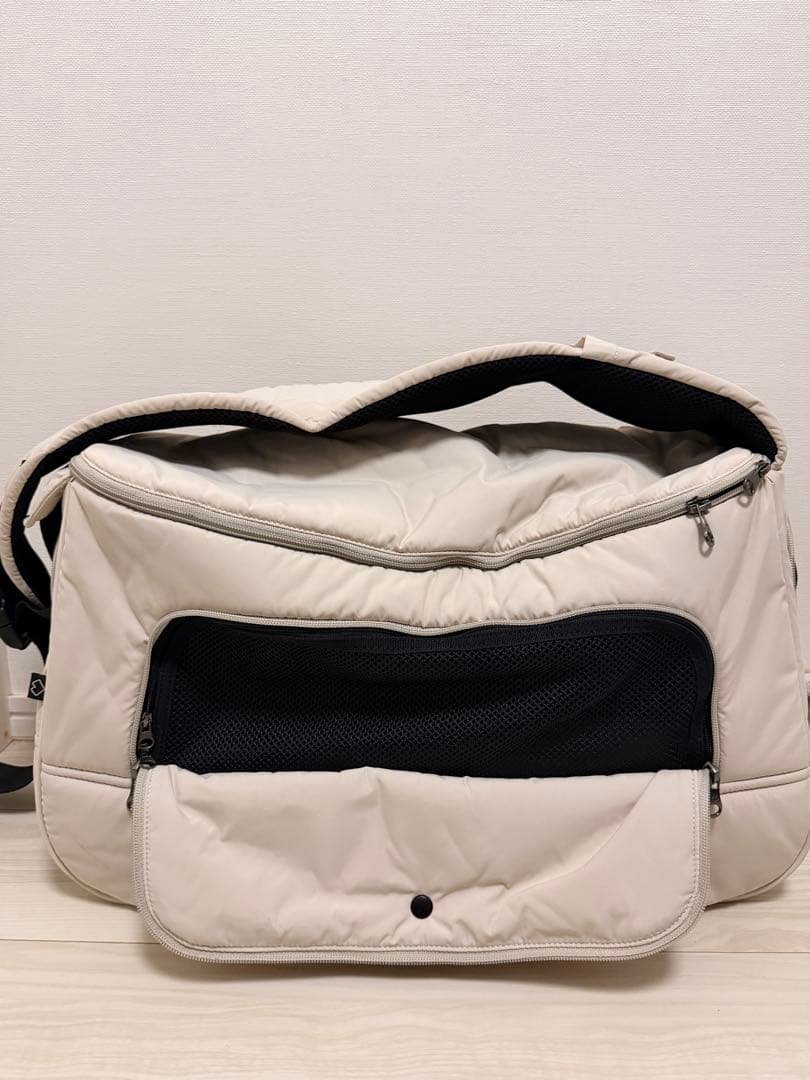 お値下げ！SSOOOK SLINGBAG(バッグ右）タグ付き ベージュ L右
