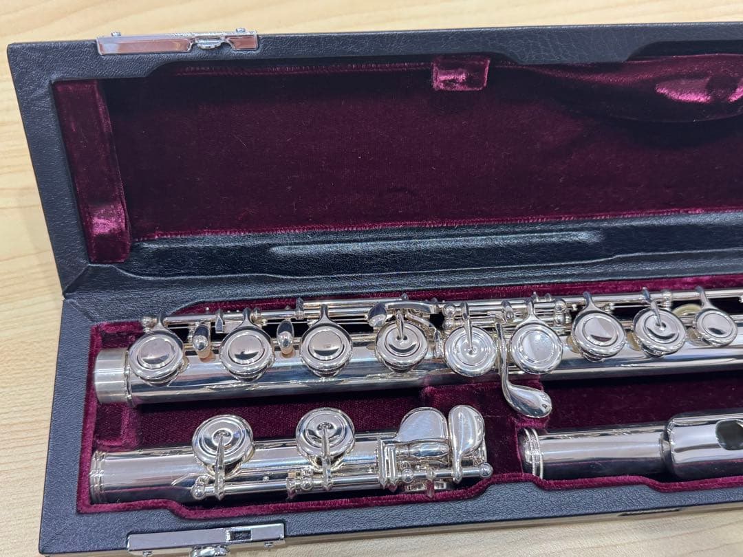 Ｏシルバー フルート本体 ハードケース付き