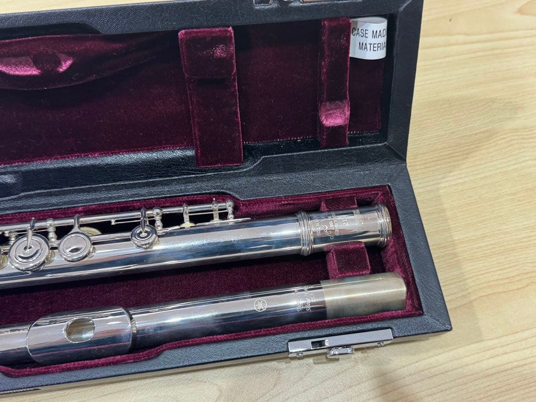 Ｏシルバー フルート本体 ハードケース付き