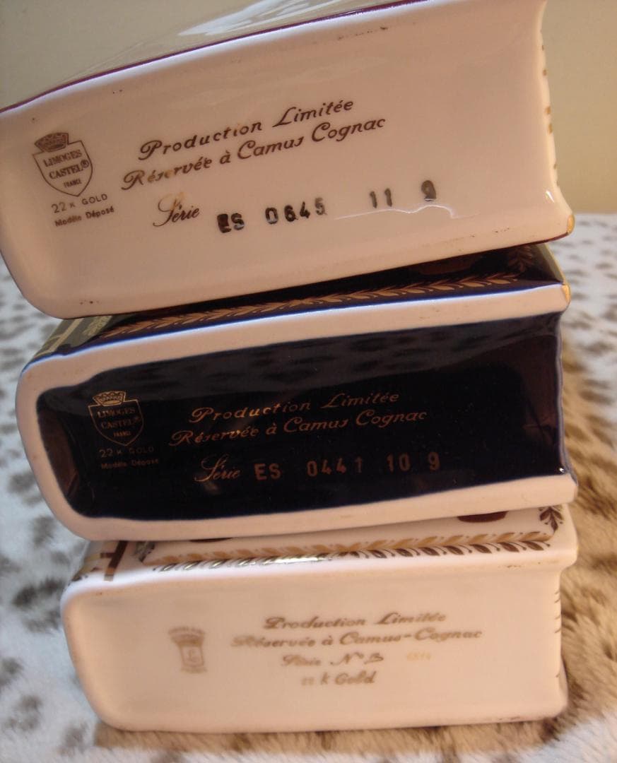 イ*ゴ様 未開栓☆ナポレオン ブック3本 （総重量3700g）陶器ボトル