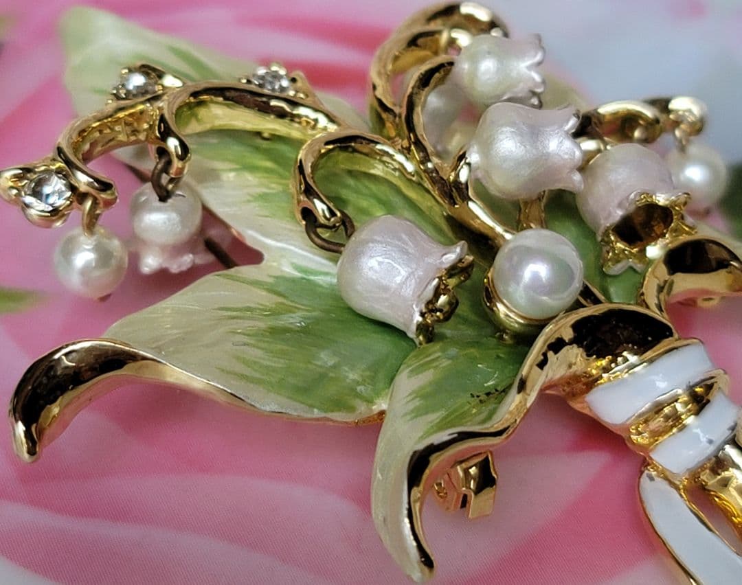 ヴァンドームブティック　ブローチ　スズラン　すずらん　鈴蘭 すずらん ブローチ VBRV8033 UW | VENDOME BOUTIQUE (Women