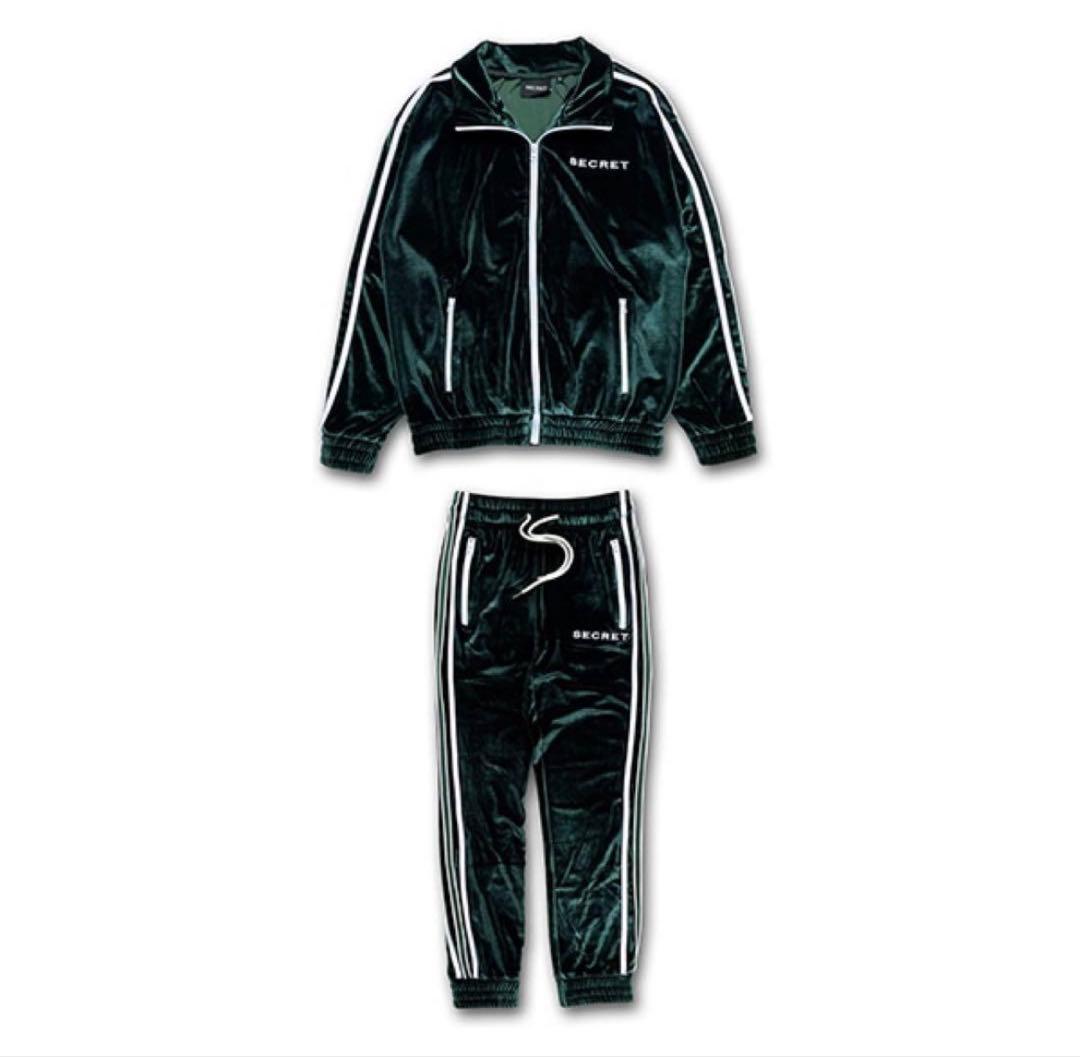 SECRET ベロアセットアップ緑色