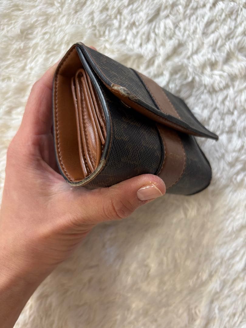 CELINE 三つ折り財布 ダークブラウン - メルカリ