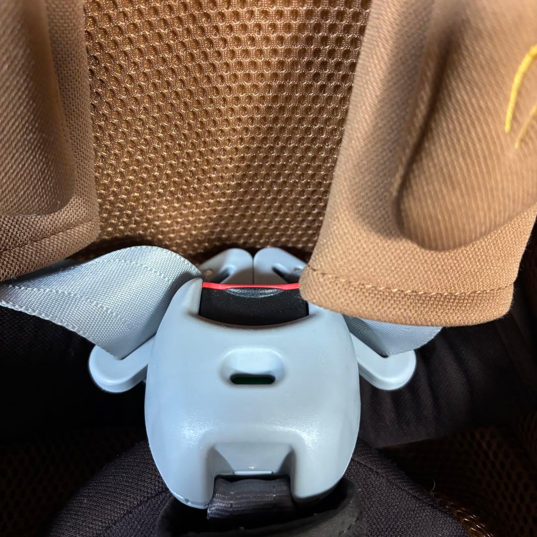 美品　AILEBEBE エールべべ クルットNT2 プラウド チャイルドシート