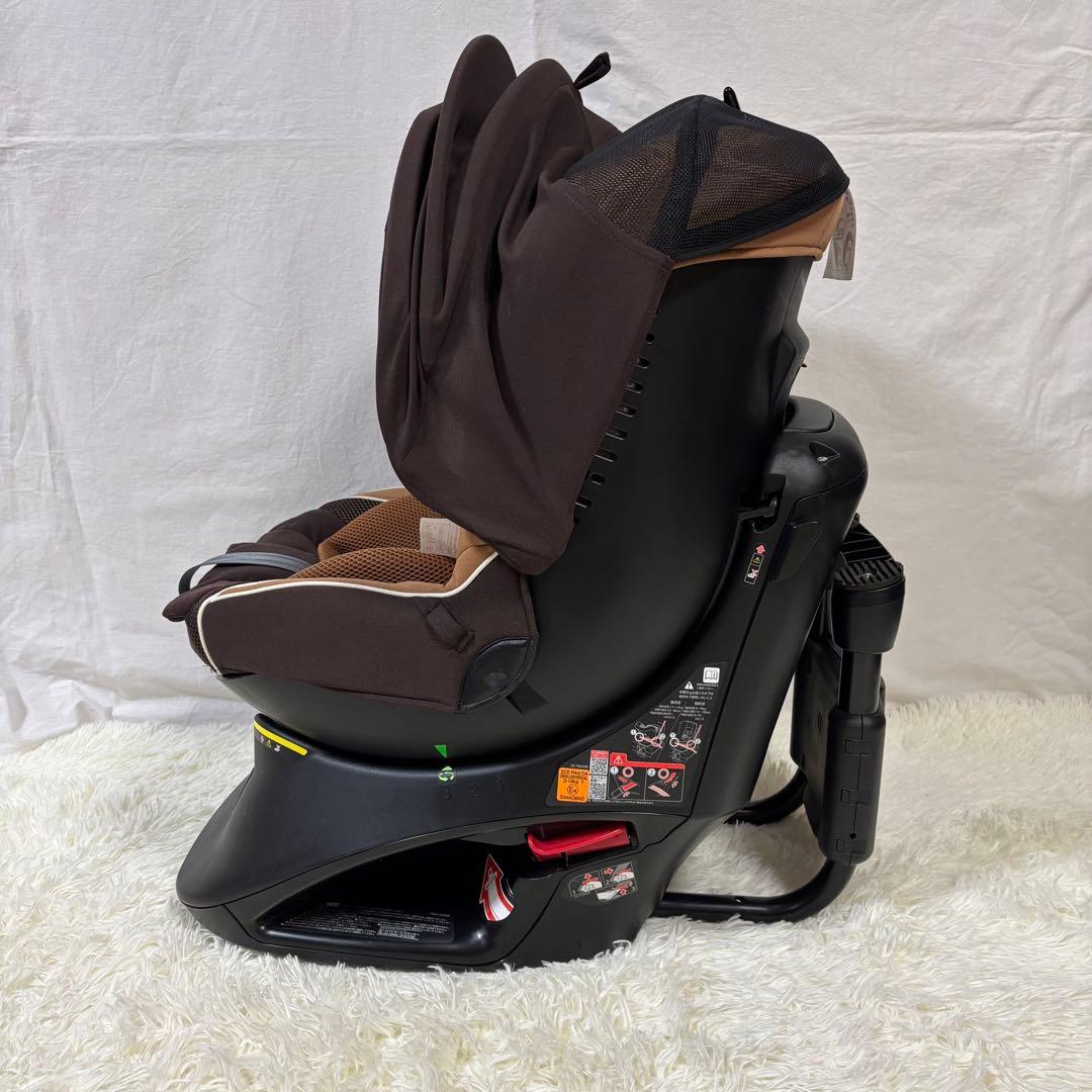 美品　AILEBEBE エールべべ クルットNT2 プラウド チャイルドシート