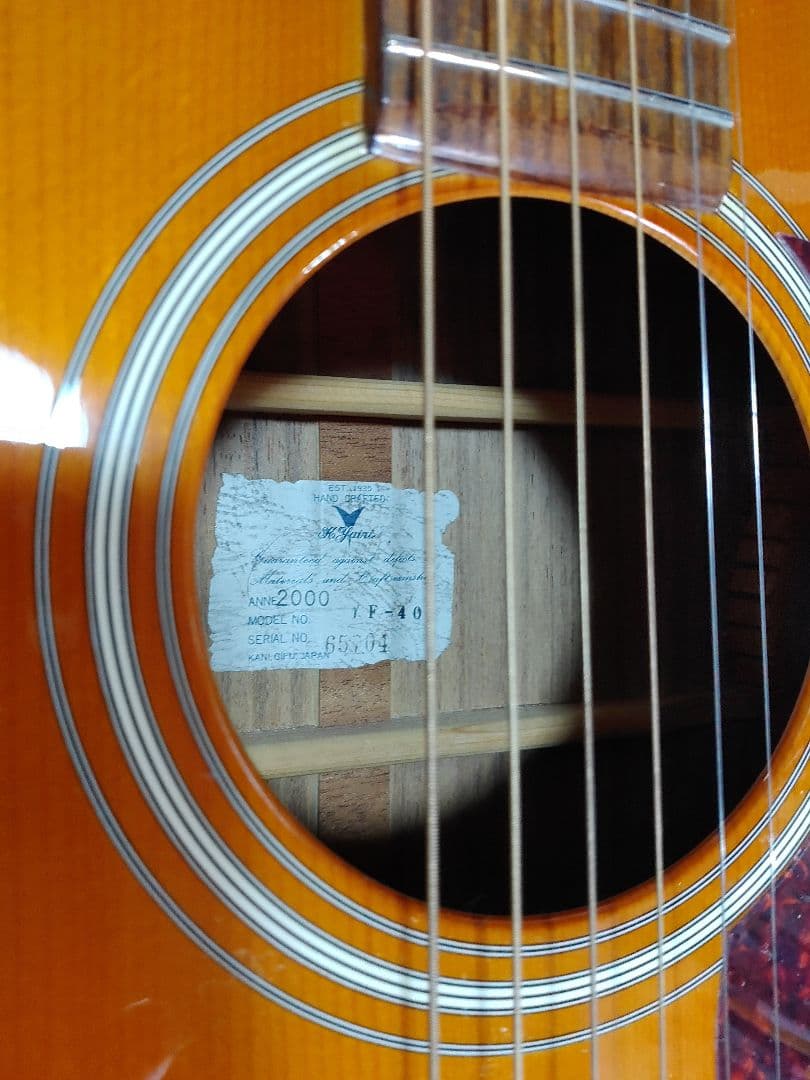 ALVAREZ YAIRIの日本版エリッククラプトンモデルYF-40美品です