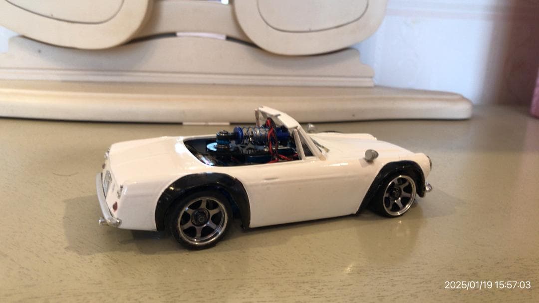 ミニッツ　世界に1台　プラボディ　フェアレディ　アルミタイヤライトマフラーLED