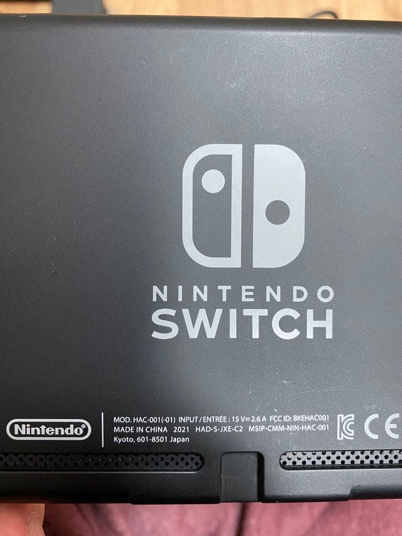 Nintendo Switch 2021年製 本体 青/赤 Joy-Con